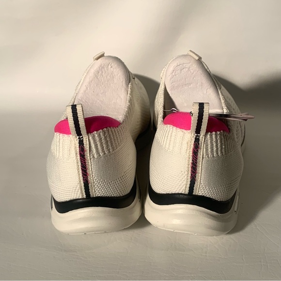 New SKECHERS Women’s Relaxed Fit Air-Cooled MEMORY FOAM Size 9 - Picture 9 of 16